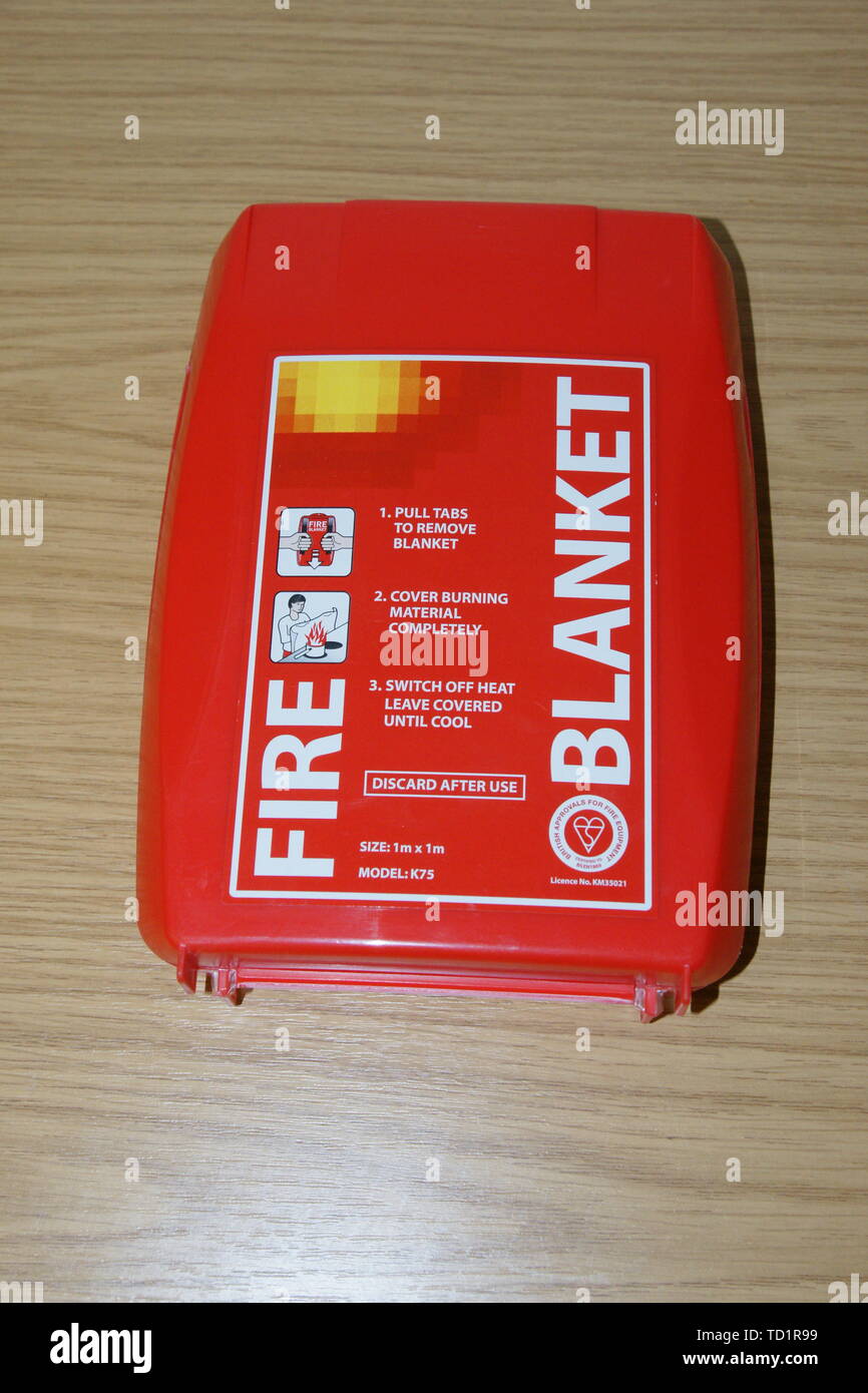 Fire extinguisher kitchen hires stock photography and images Alamy