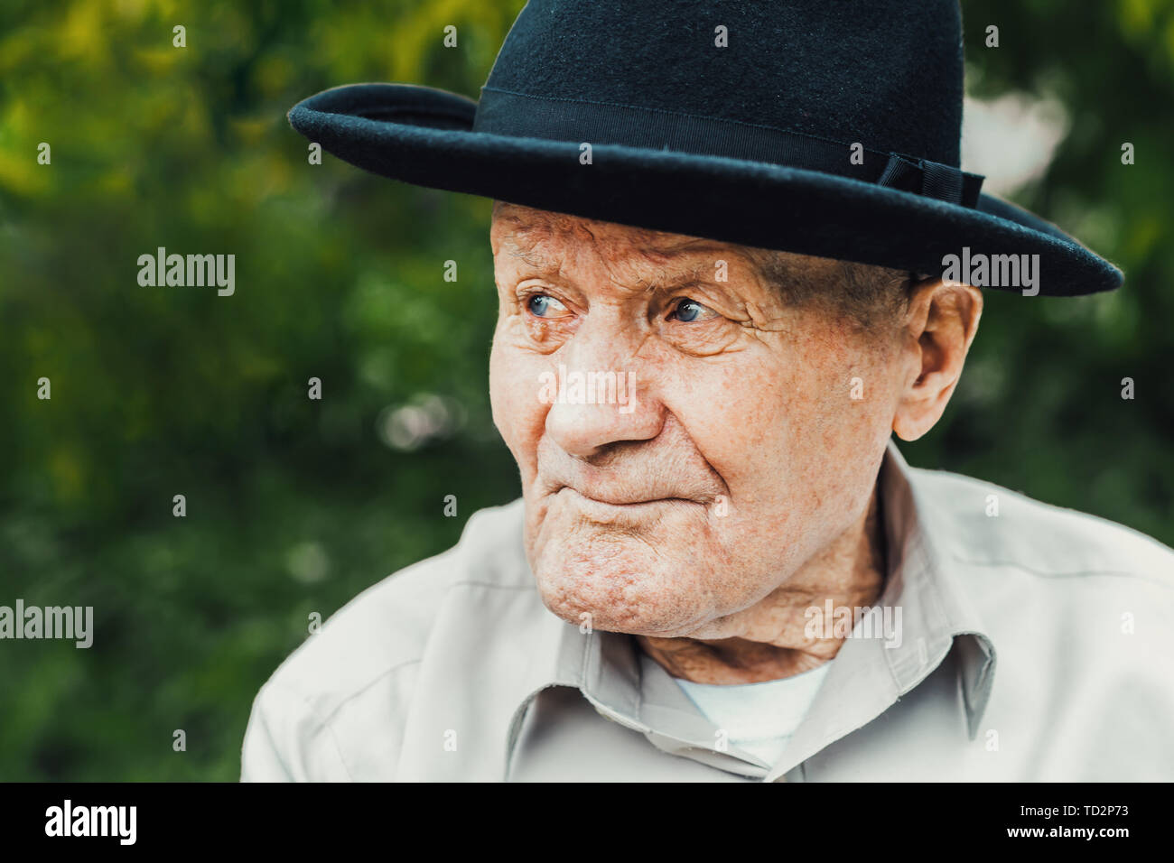 90 Years Old Plus Hi res Stock Photography And Images Alamy 90 Years Old Plus Hi res Stock Photography And Images Alamy