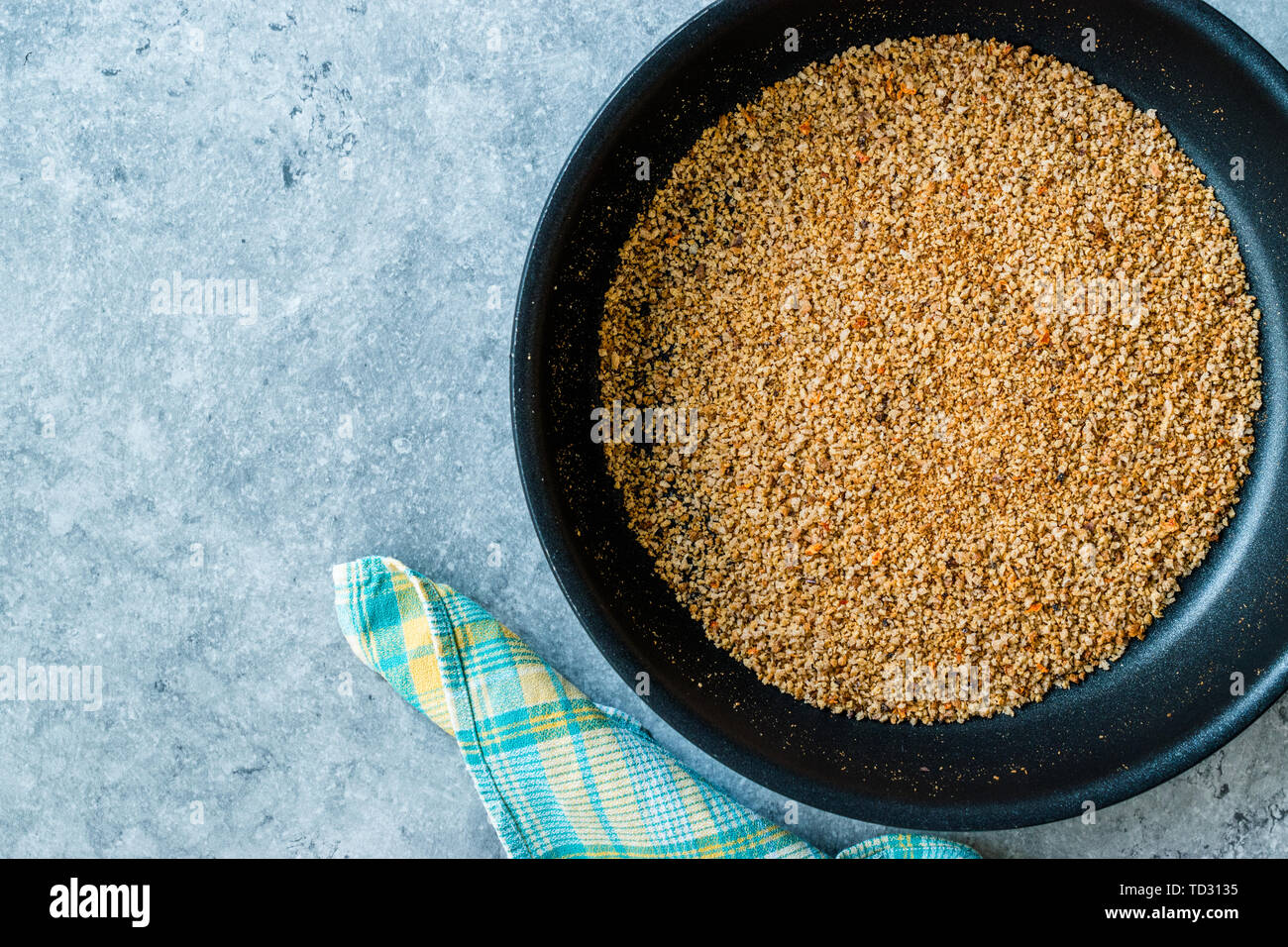 Pile of Bread Crumbs Frying in Pan. Organic Food Stock Photo Alamy
