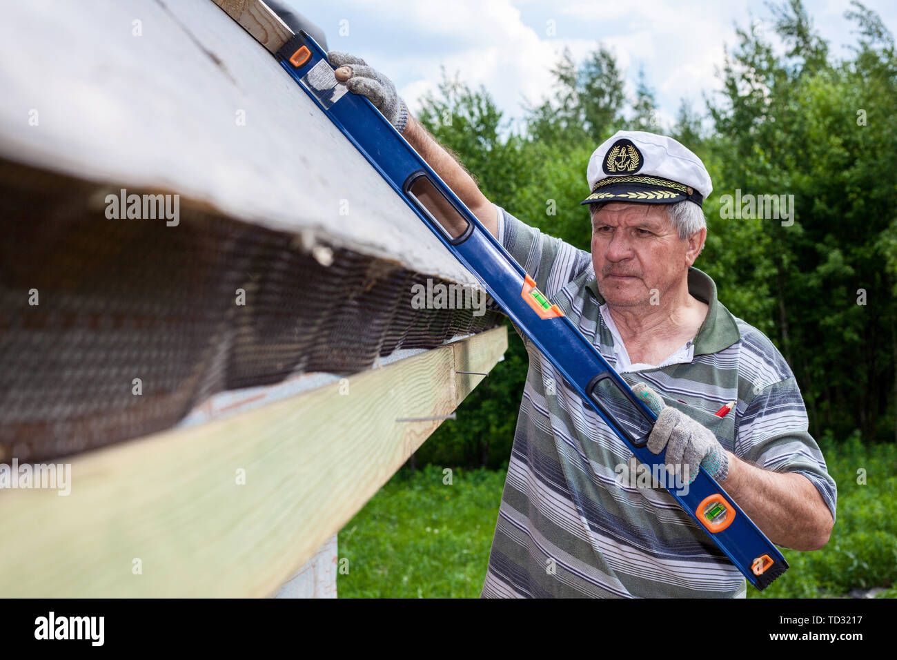 Gable ladder hi-res stock photography and images - Alamy