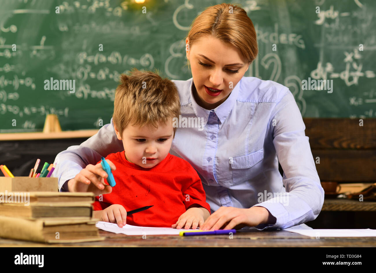 Education graduation and people concept - successful tutor in mortar boards, What qualities make teacher, E-learning Online Study Learning Concept, E Stock Photo