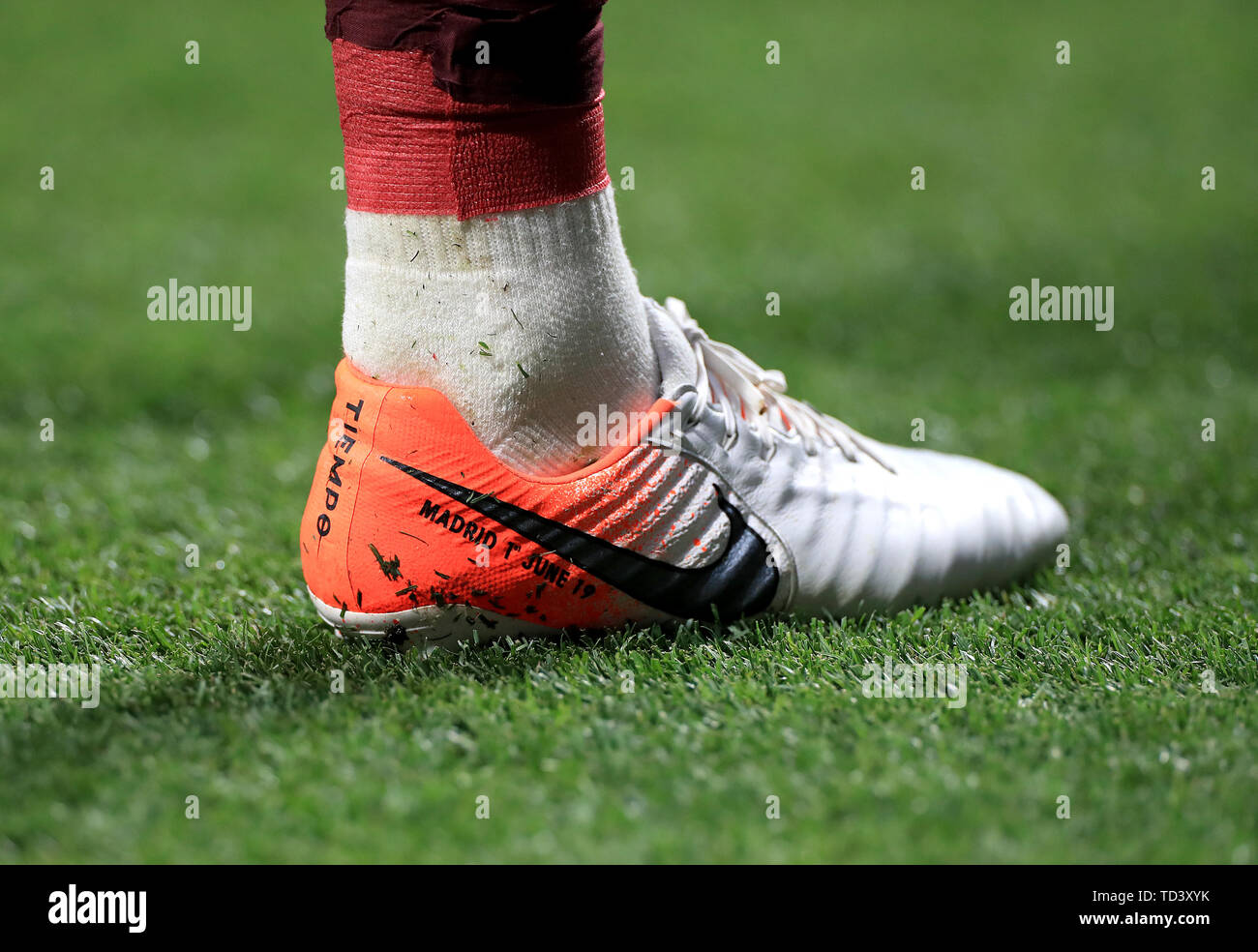 The special edition football boots worn by Liverpool's Jordan Henderson  during the UEFA Champions League Final at the Wanda Metropolitano, Madrid  Stock Photo - Alamy
