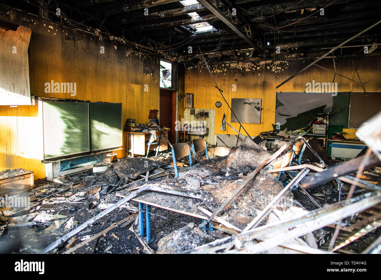Erkrath, Germany. 12th June, 2019. Completely destroyed by a fire is a