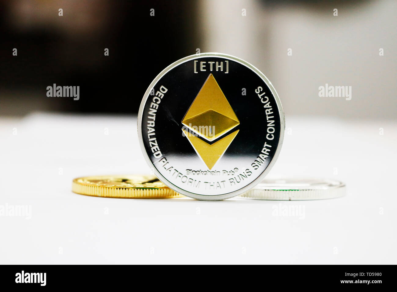 Digital signs hi-res stock photography and images - Alamy