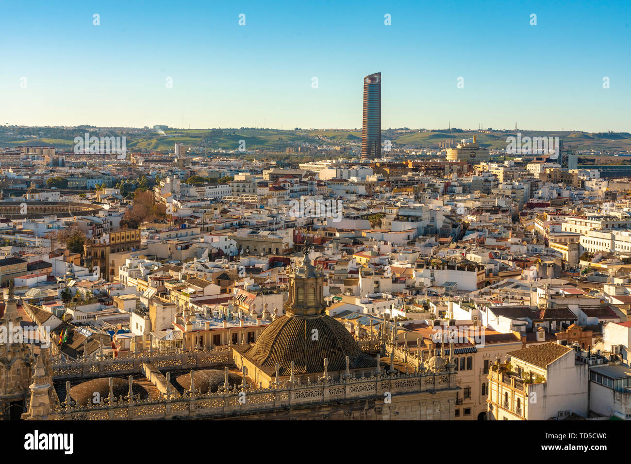 Sevilla tower hi-res stock photography and images - Alamy