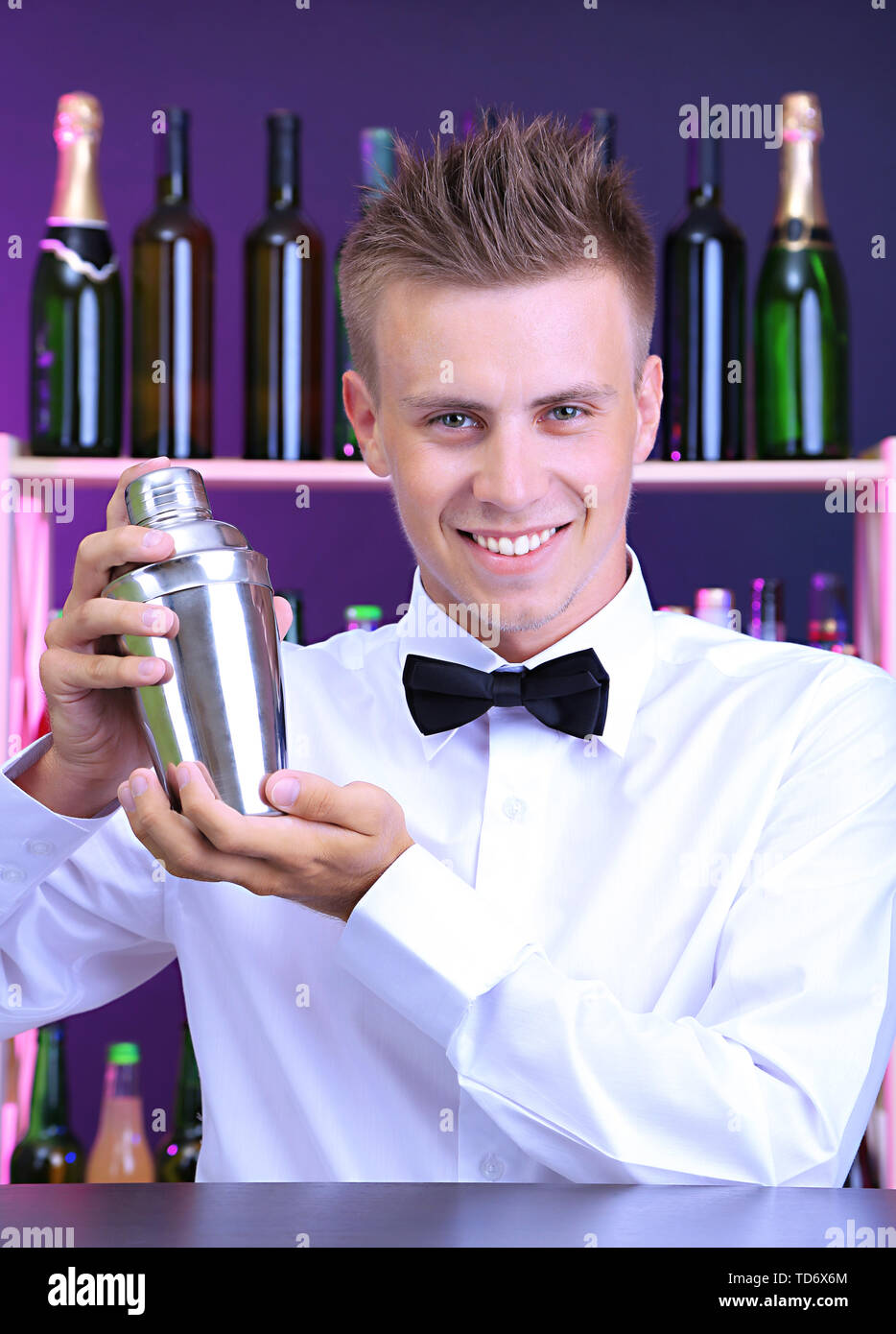 Cocktail, shaker, barman hi-res stock photography and images - Page 27 -  Alamy