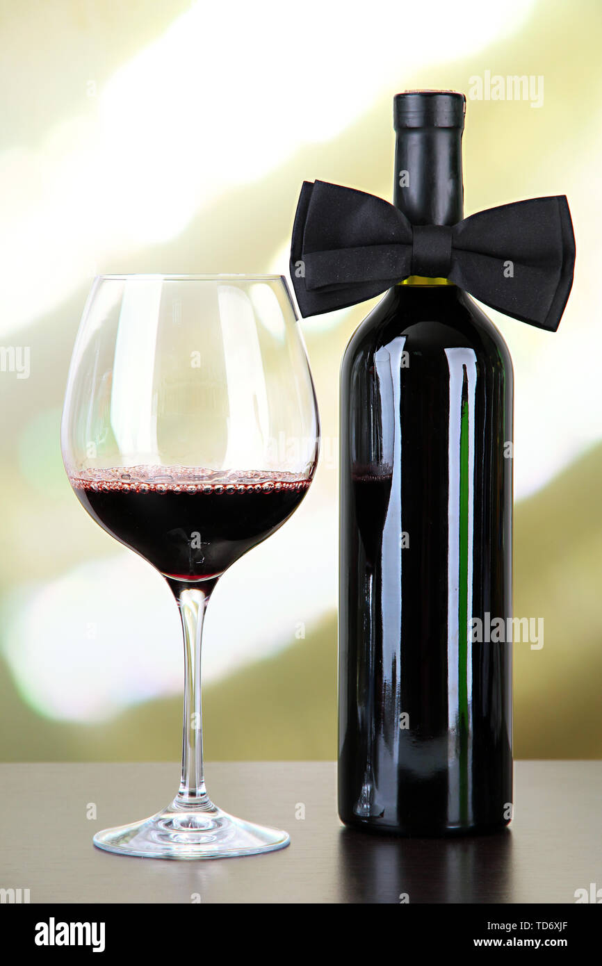 how to tie bow on wine bottle