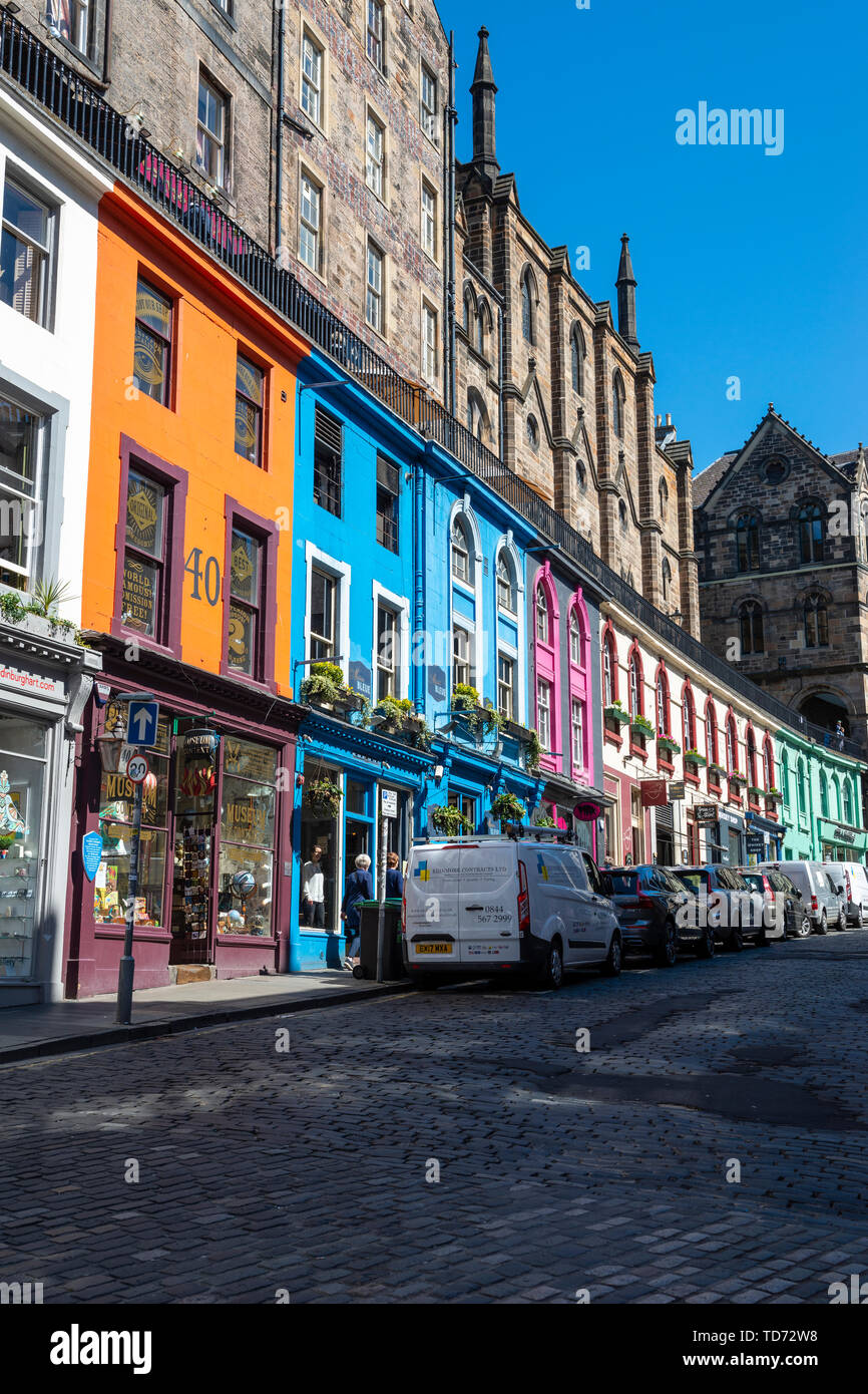 Colourful shopfronts along West Bow / Victoria Street in Edinburgh Old Town, Scotland, UK Stock Photo