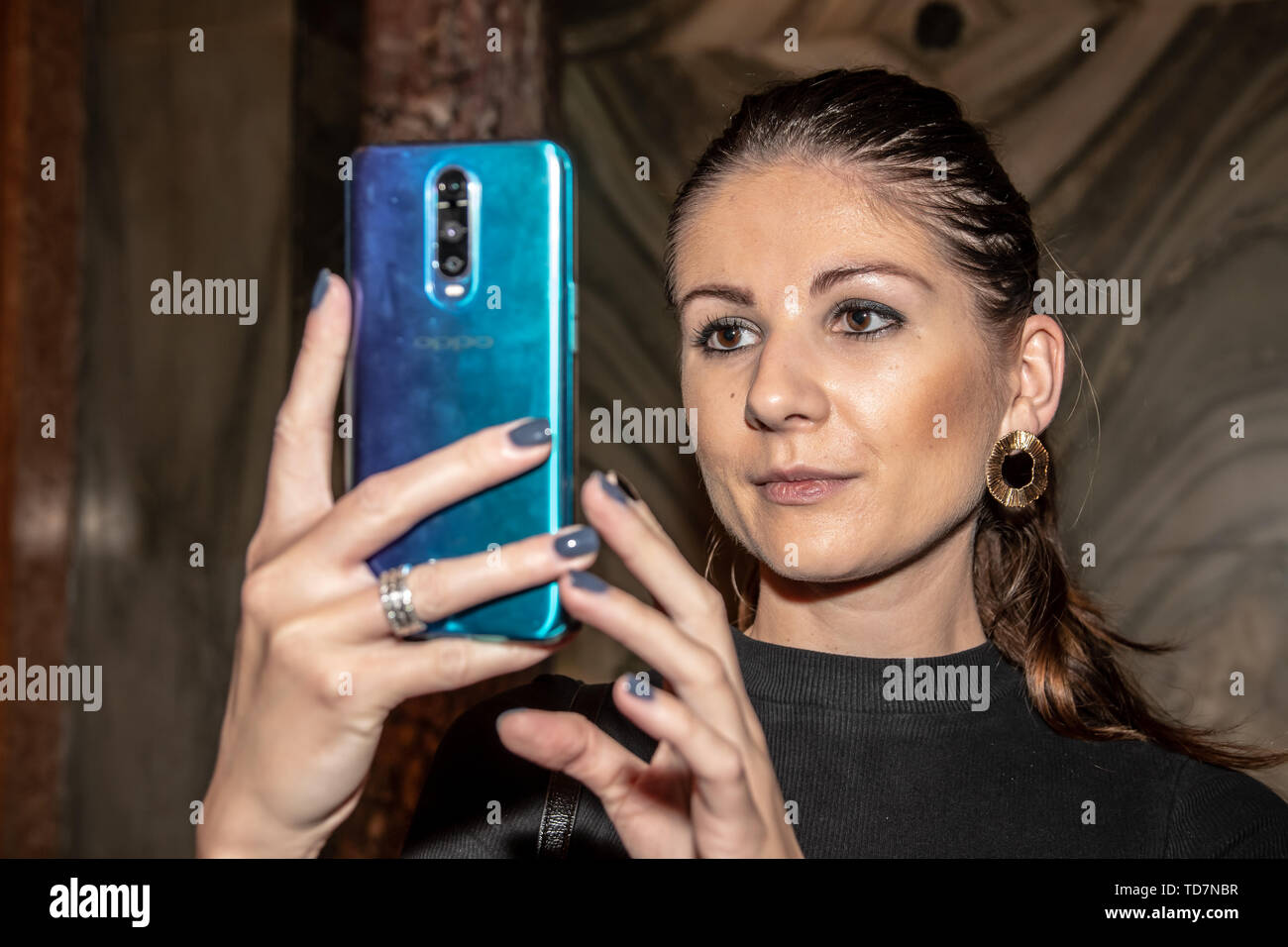 London, UK. 12th June, 2019. Oppo teams attend 5G Awards ceremony at Drapers’ Hall, on 12 June 2019, London, UK. Credit: Picture Capital/Alamy Live News Stock Photo