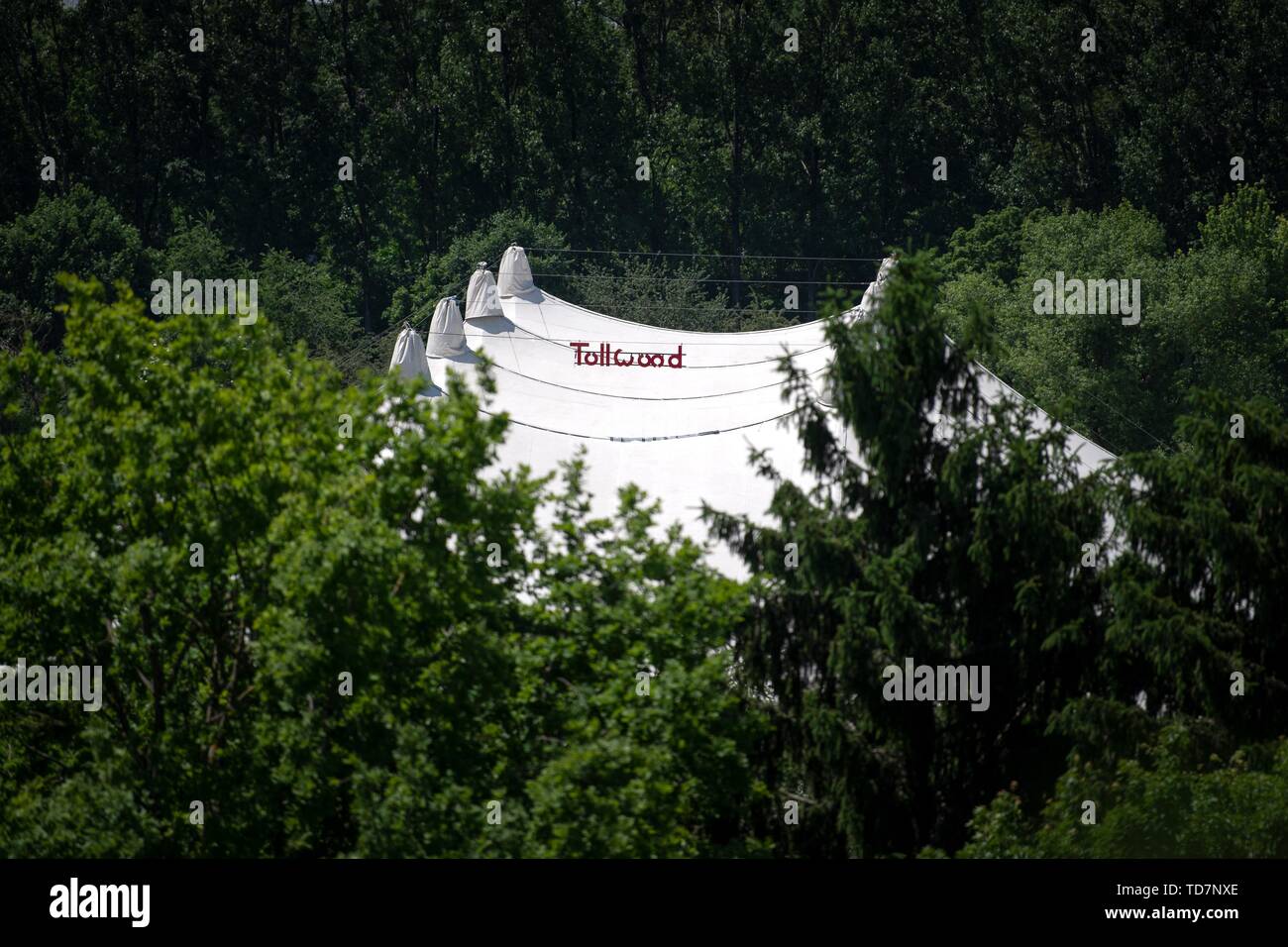 13 June 2019, Bavaria, Munich: Tents of the Tollwood Summer Festival 2019 will be erected in the Olympic Park South. The festival will take place from 26 June to 21 July 2019 under the motto 'Reicht leicht! Photo: Sina Schuldt/dpa Stock Photo