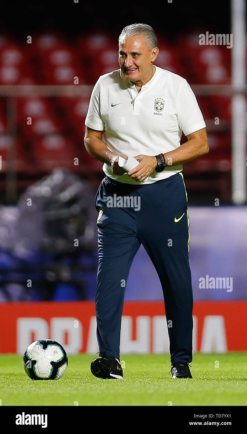 Sao Paulo, Brazil. 13th June, 2019. The coach of the Brazilian National Team, Tite during the training of the Brazilian National Team at the Morumbi Stadium in São Paulo, SP. The team faces tomorrow&#39;s selection of Bolivia for the first match of the Copa America 2019. (Photo: Marcelo Machado de Melo/Fotoarena) Credit: Foto Arena LTDA/Alamy Live News Stock Photo