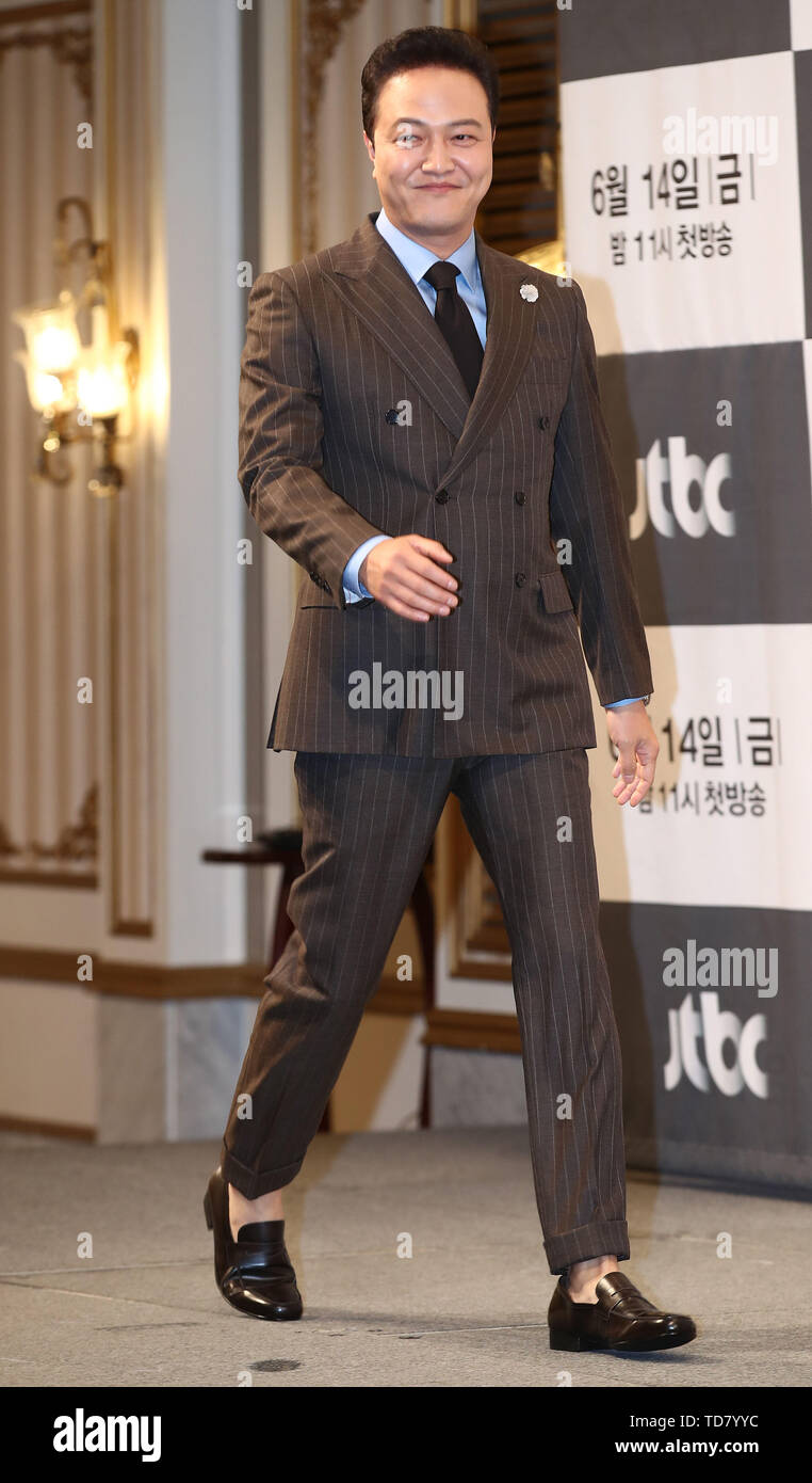 Actor Jung Woong-in has publicly addressed long-standing claims that he bullied junior students Actor Jung Woong-in has publicly addressed long-standing claims that he bullied junior students