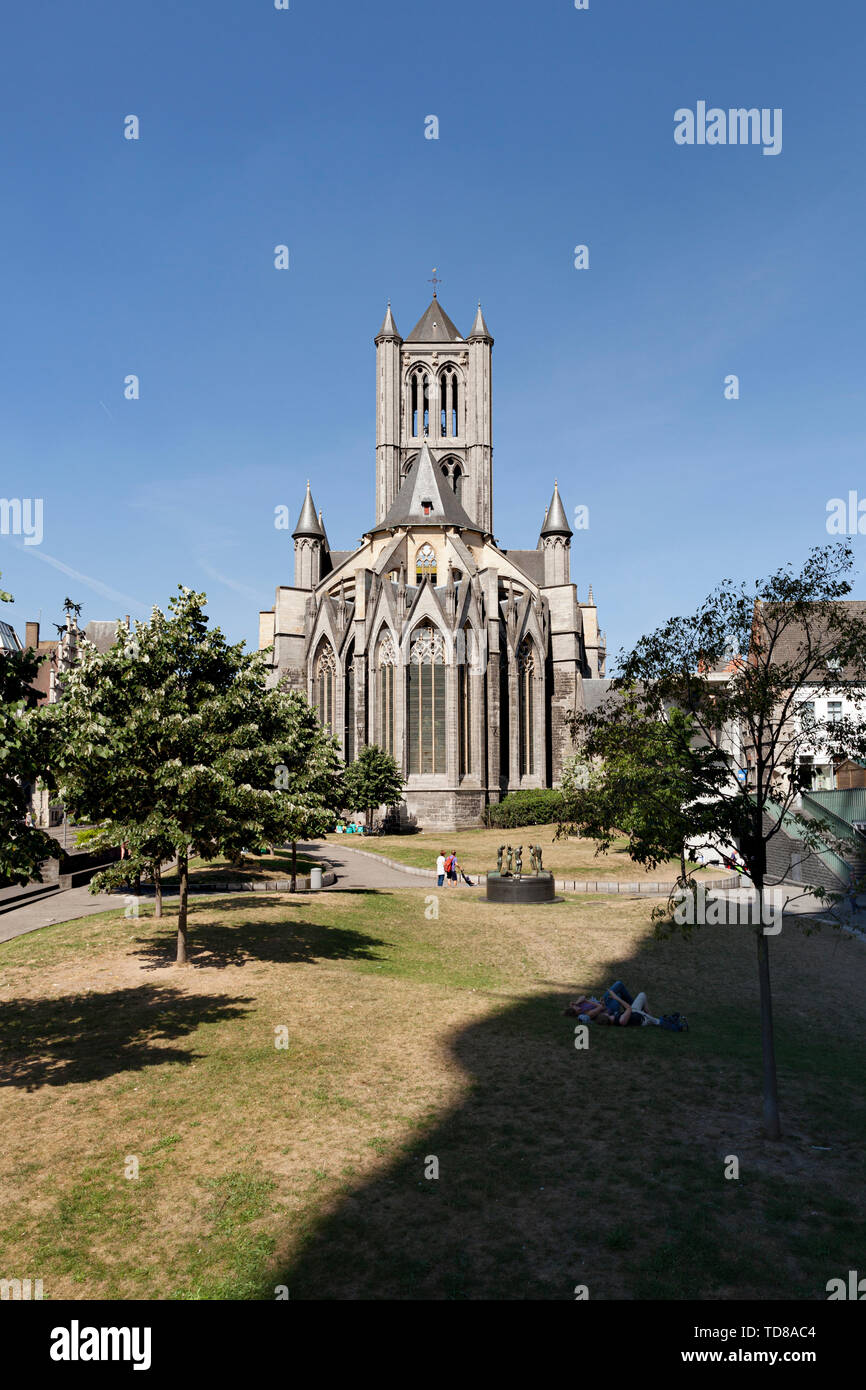 Saint nicolas belgium hi-res stock photography and images - Alamy