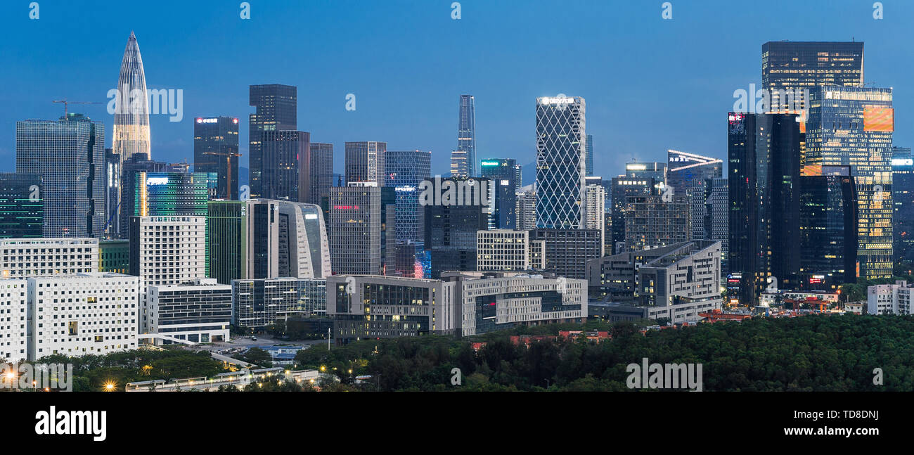 Shenzhen, Shenzhen, Futian, Luohu, innovation, economy, Guangdong, Hong Kong and Macao, Greater Bay area, reform and opening up, special economic zone, panorama, dusk, sunset, high, commercial, modern, high-rise building, sky, evening, finance, no one Stock Photo
