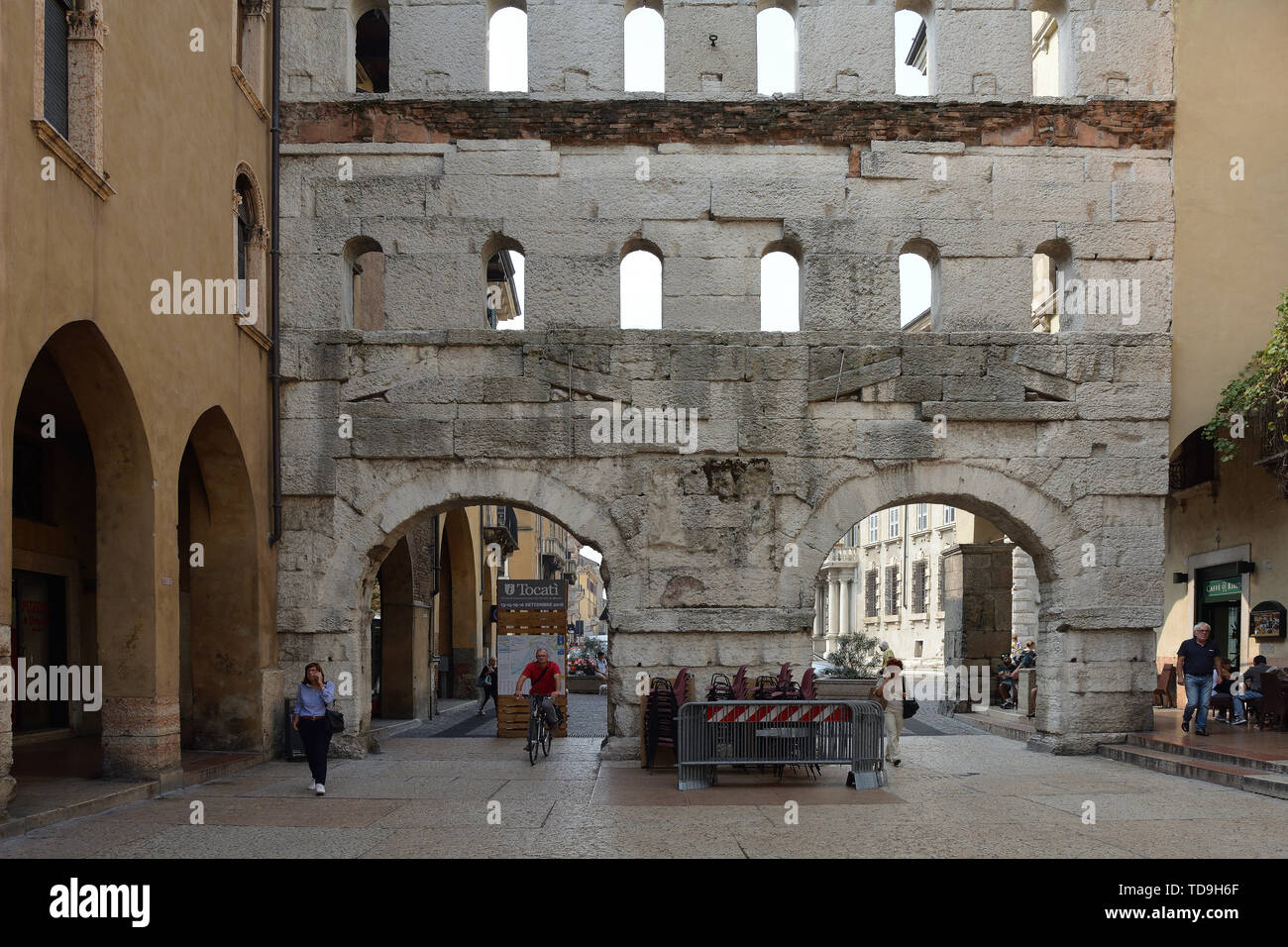 Italy porta borsari verona hi-res stock photography and images - Page 2 -  Alamy