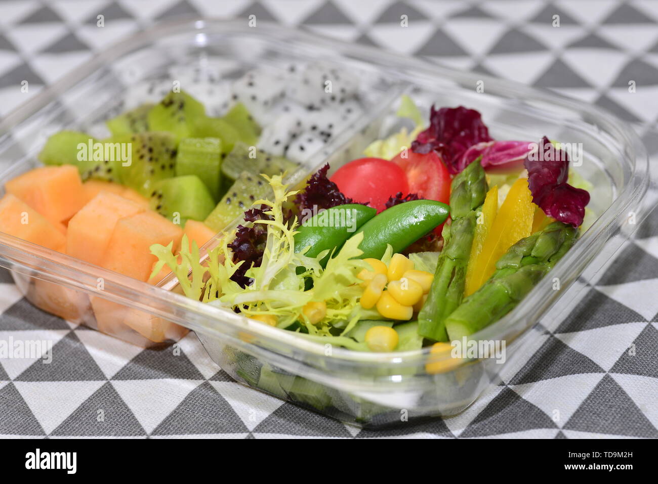 Fast food package, high-speed rail Stock Photo - Alamy