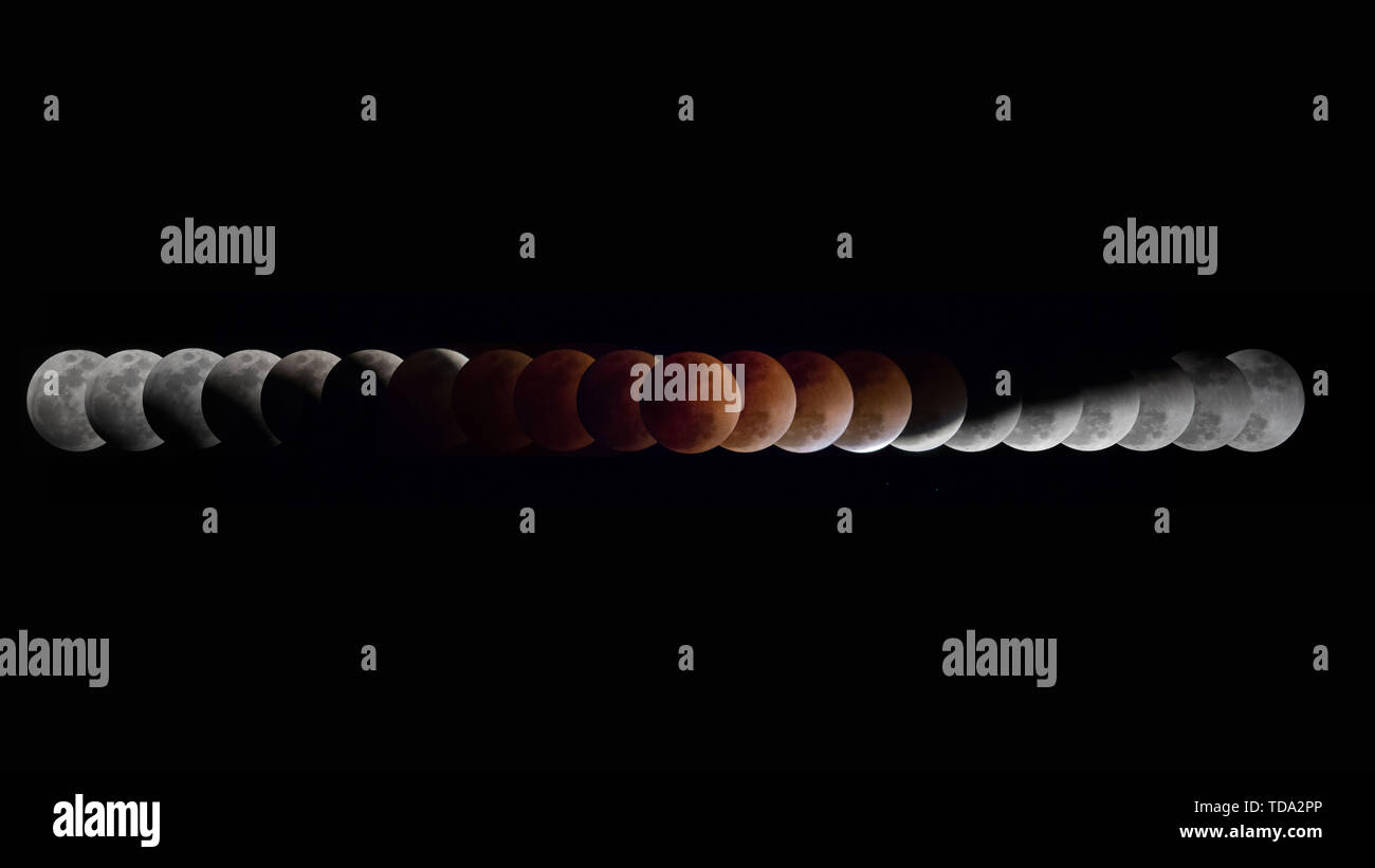 Super Blue Moon Total Lunar Eclipse Stock Photo Alamy