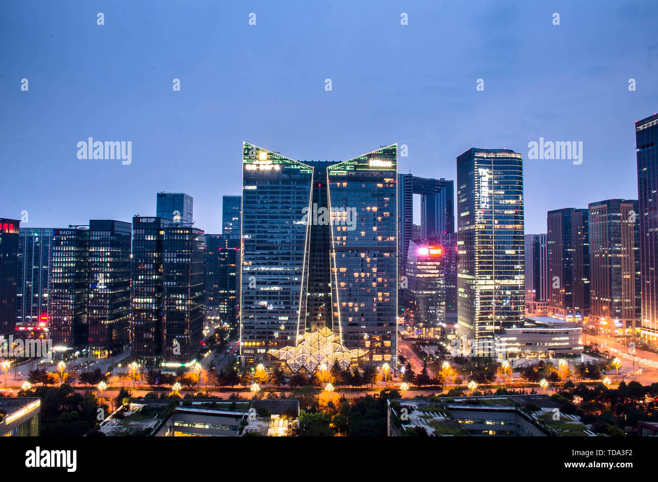 Bustling construction hi-res stock photography and images - Alamy