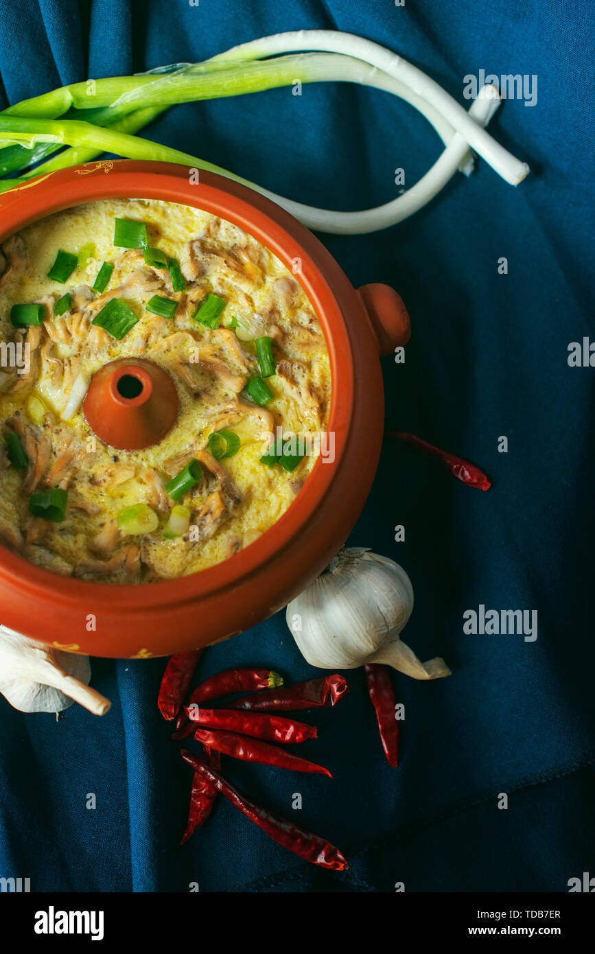 Yunnan dishes hi-res stock photography and images - Alamy