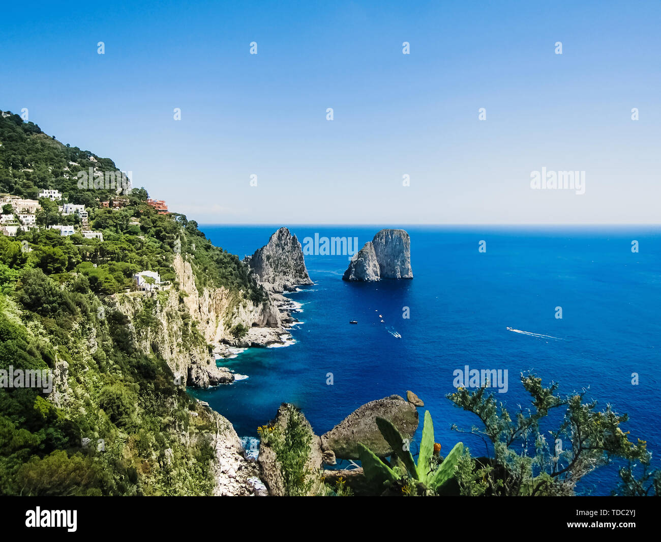 Natural rock arches and cliffs on the coast Sorrento and Capri, Italian ...