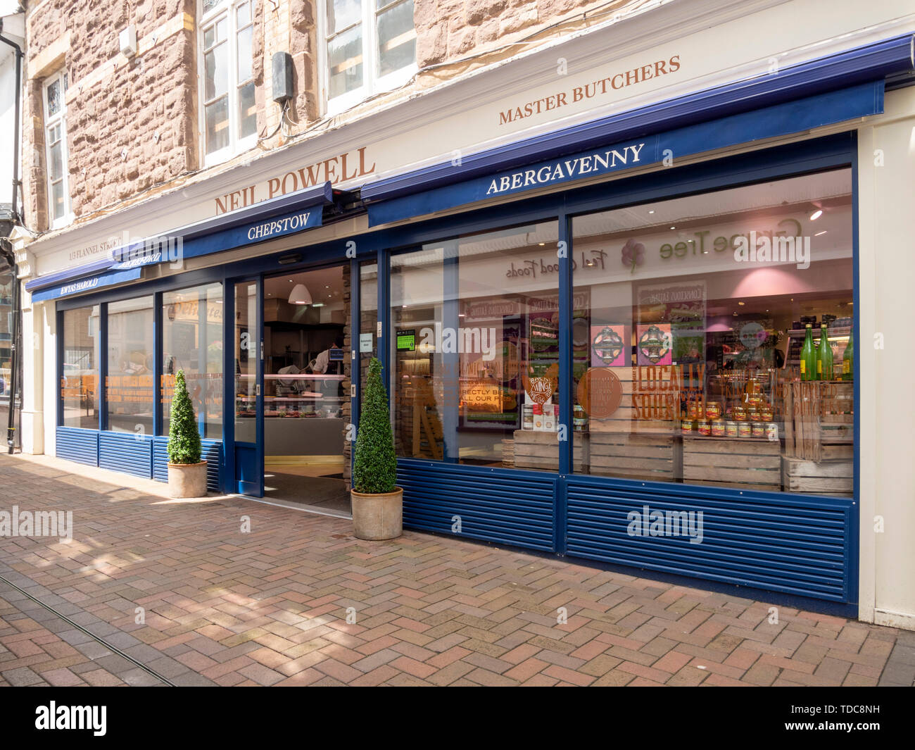 Butcher shop front hires stock photography and images Alamy