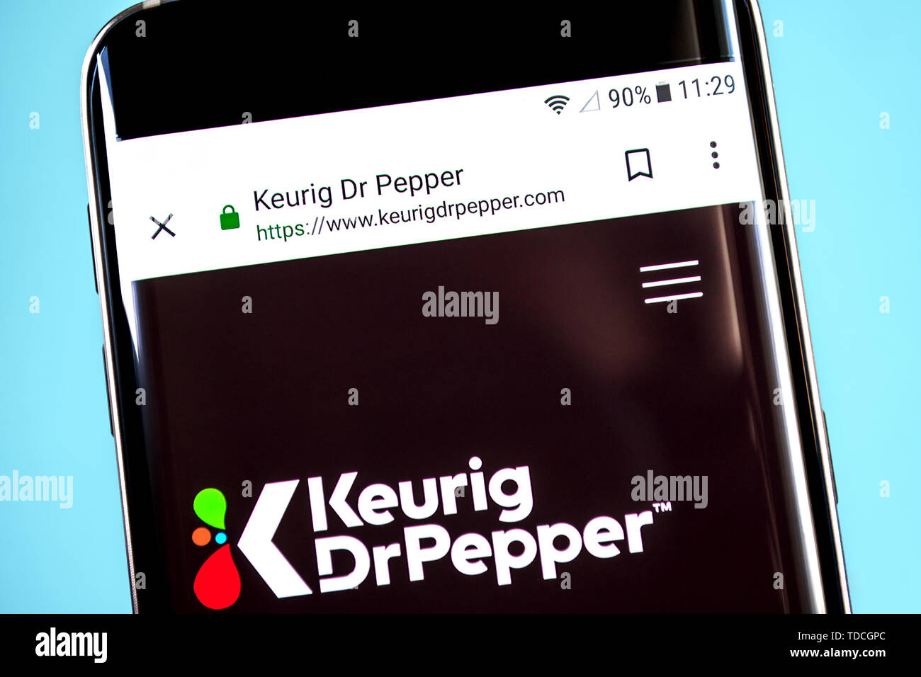 Berdyansk, Ukraine - 4 June 2019: Keurig Dr Pepper website homepage. Keurig Dr Pepper logo visible on the phone screen, Illustrative Editorial Stock Photo