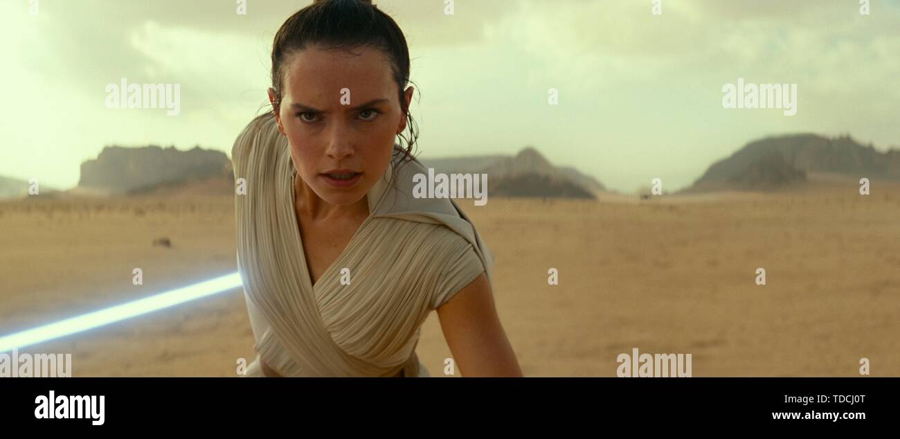 DAISY RIDLEY in STAR WARS: THE RISE OF SKYWALKER (2019). Credit: Lucasfilm/Walt Disney Productions / Album Stock Photo