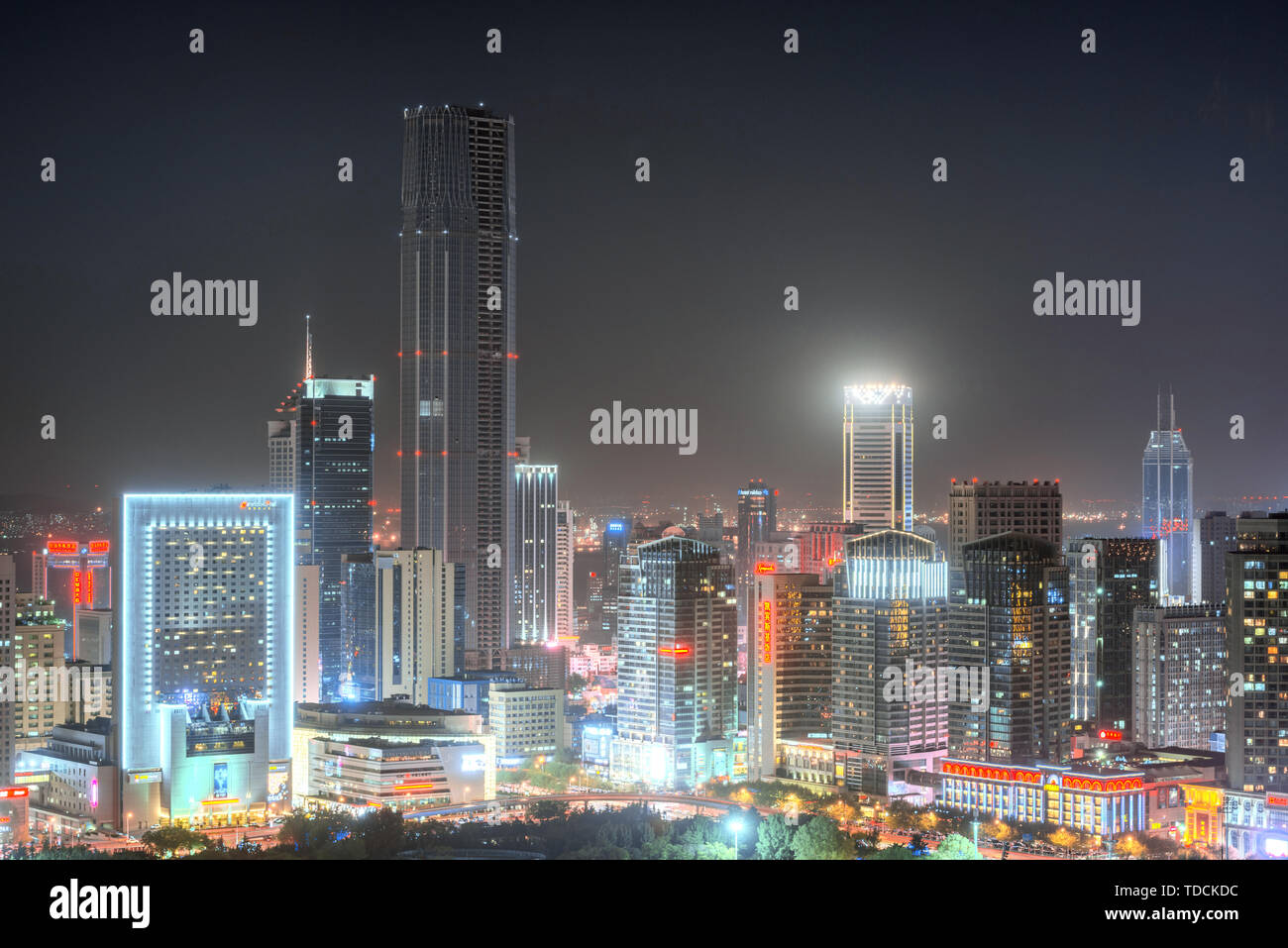 Dalian night scene Stock Photo - Alamy