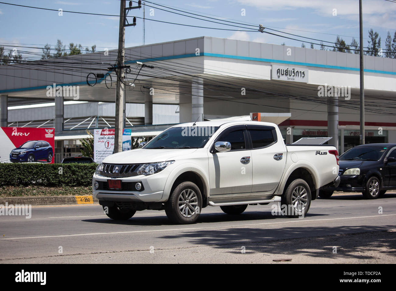 Download Mitsubishi Pickup High Resolution Stock Photography And Images Page 3 Alamy Yellowimages Mockups