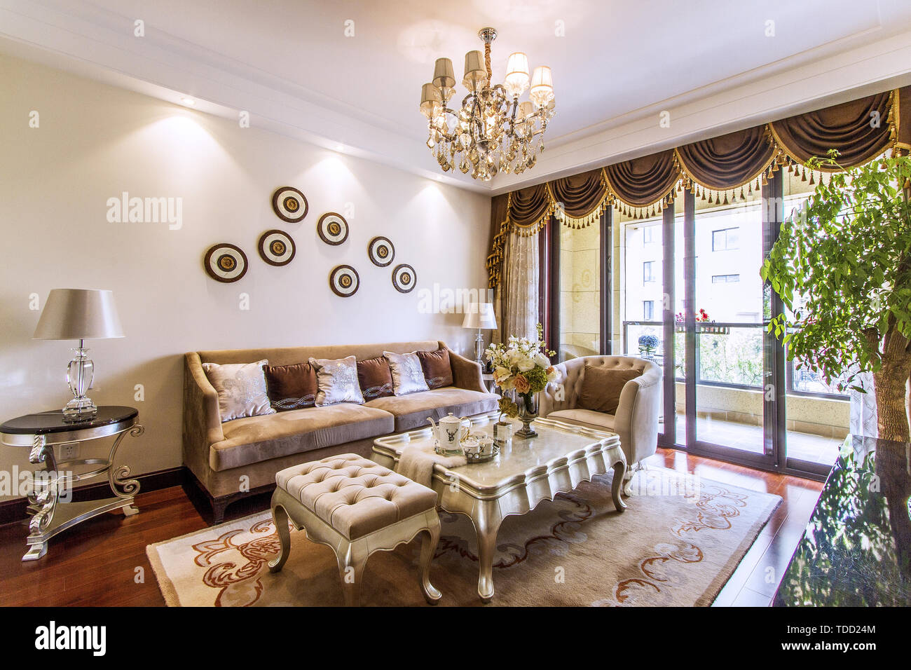 The interior design of the living room gives the creator infinite ...