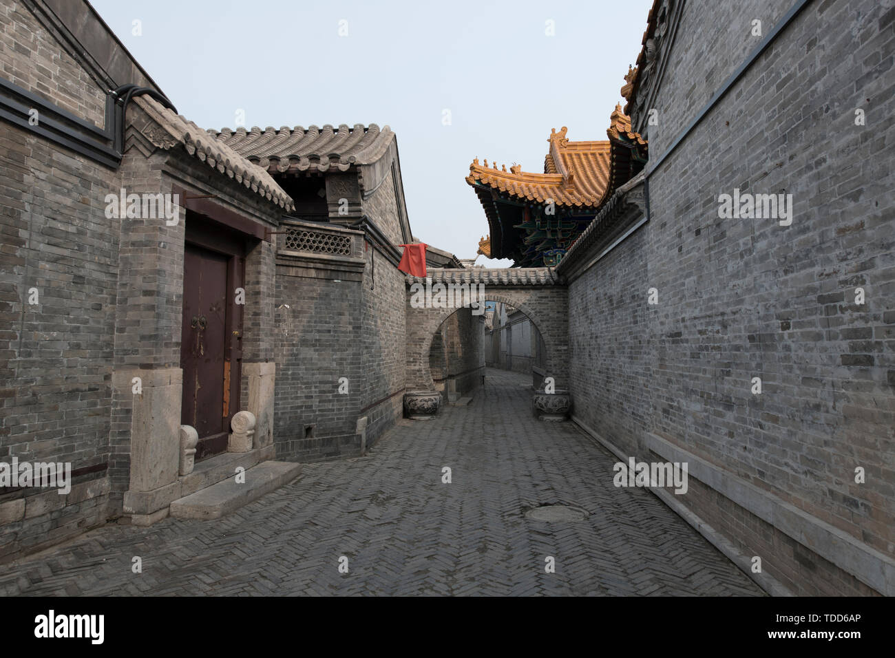 Compound courtyard hi-res stock photography and images - Alamy