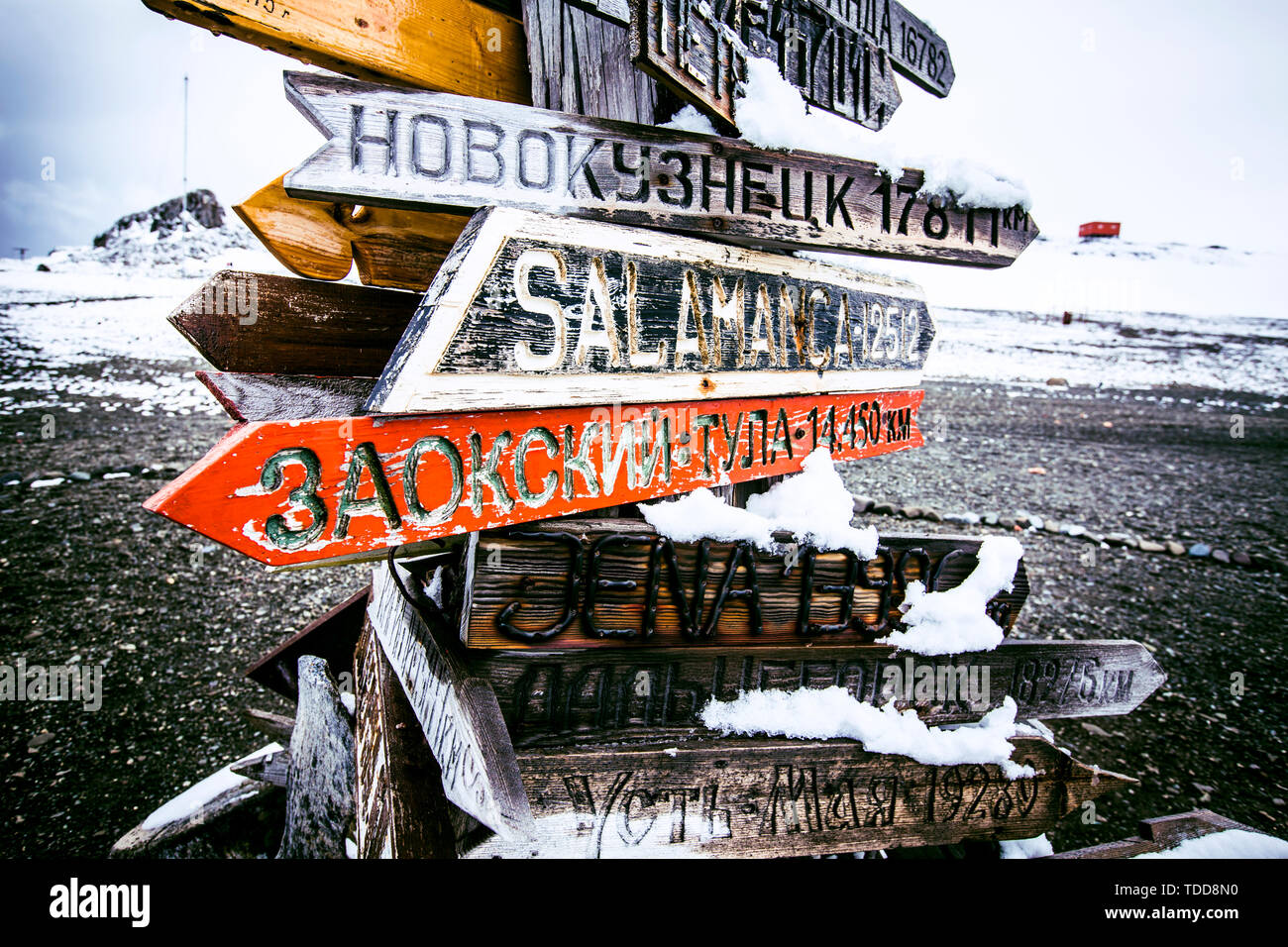 Antarctica, science station, Great Wall station, road signs, signs
