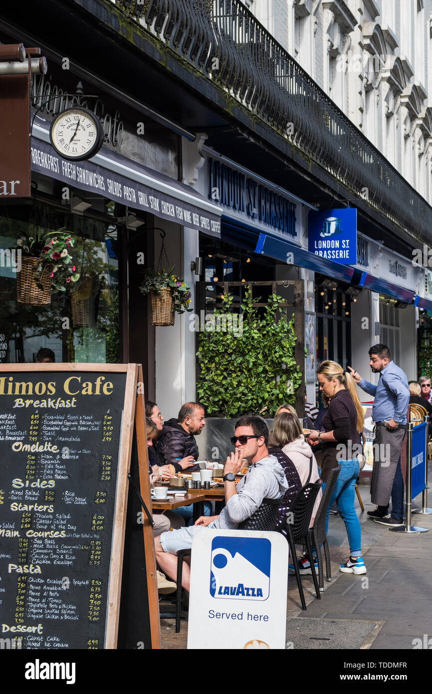 Pavement dining on London Street Paddington, London, England, U.K. Stock Photo