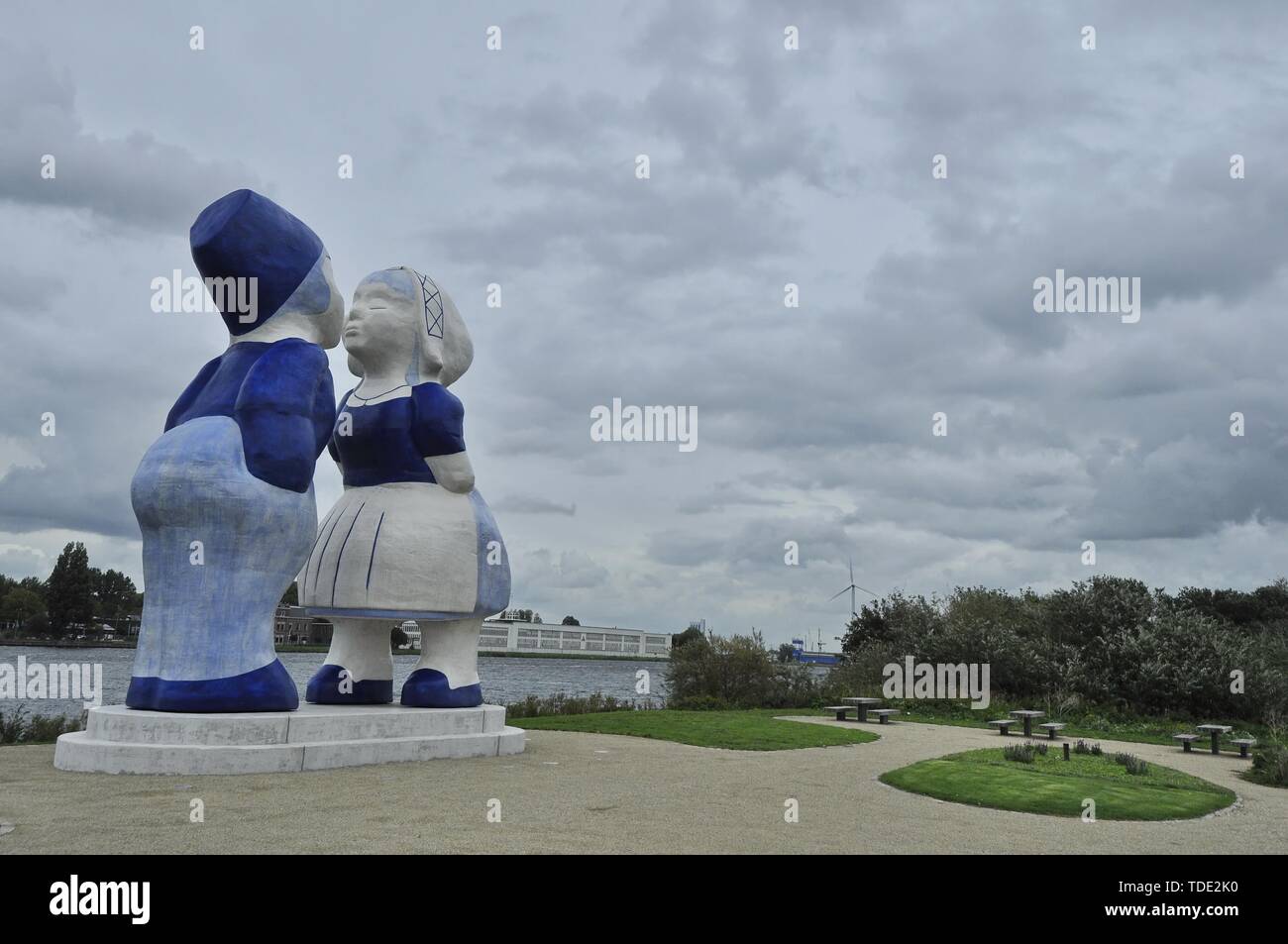 Amsterdam, Netherlands September 22, 2018 The Kissing couple XXXL