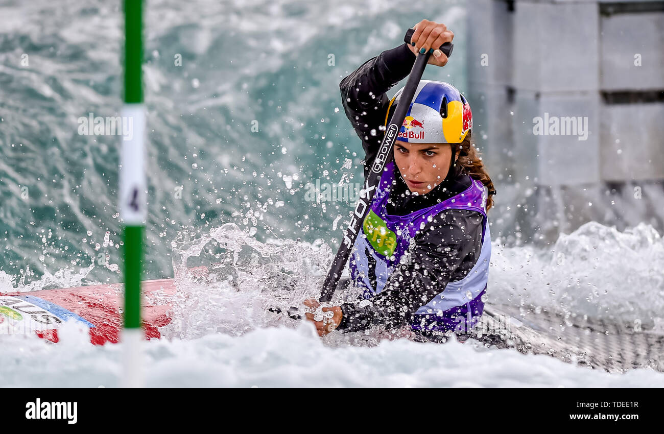 Jessica Fox Of Australia In The Wc1 Women S Canoe At The 2019 Icf Canoe Slalom World Cup At At Lee Valley White Water Centre London United Kingdom On 15 June 2019 Photo