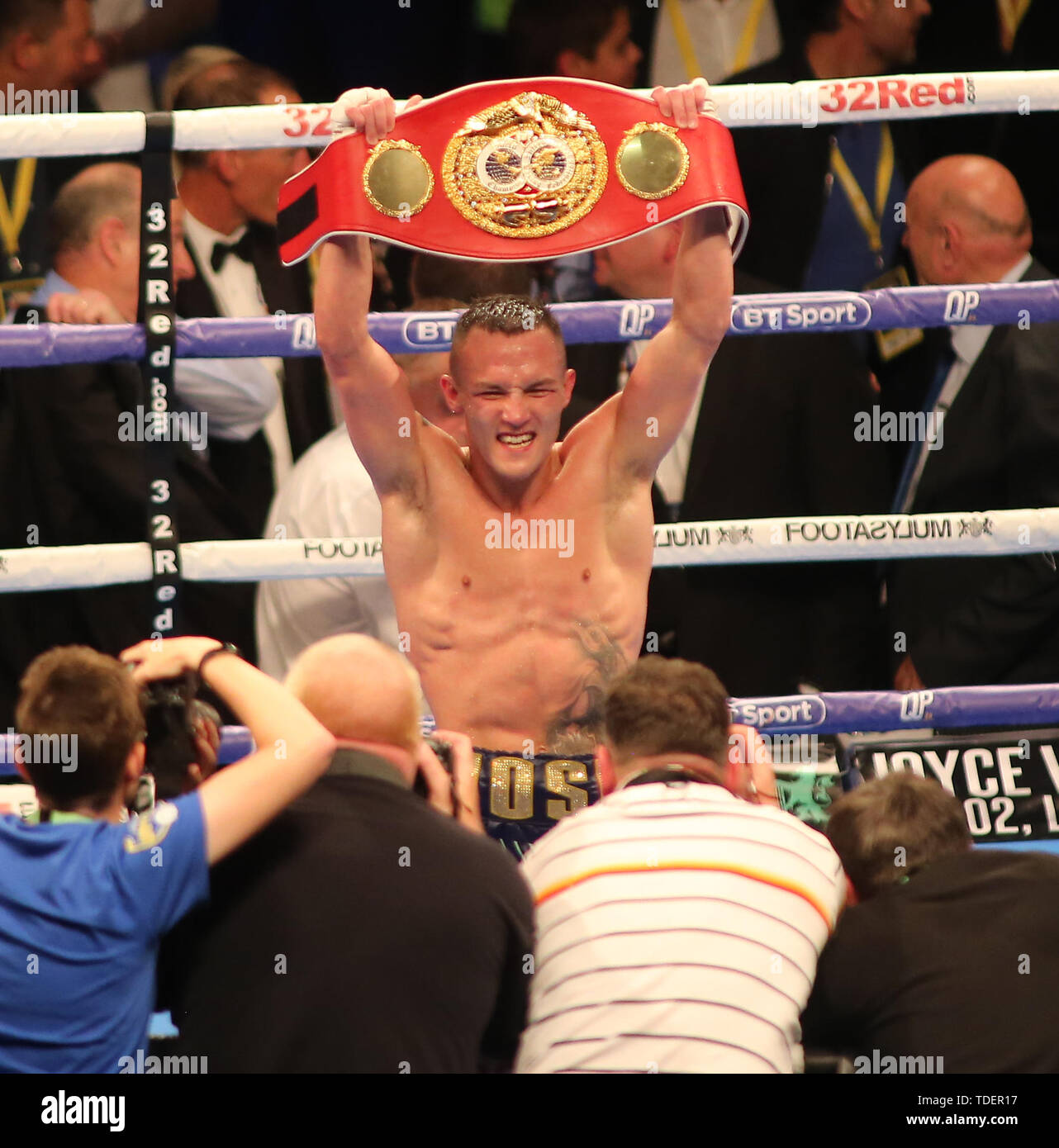 First Direct Arena, Leeds, West Yorkshire, UK. 15th June, 2019. Josh Warrington (Leeds) retains the world title after beating Kid Galahad (Sheffield) during the International Boxing Federation (IBF) World Featherweight Title. Credit: Stephen Gaunt/Alamy Live News Stock Photo