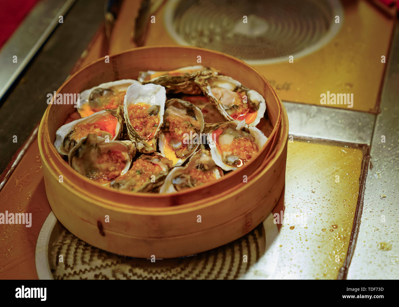 Zeng cuoan seafood hires stock photography and images Alamy