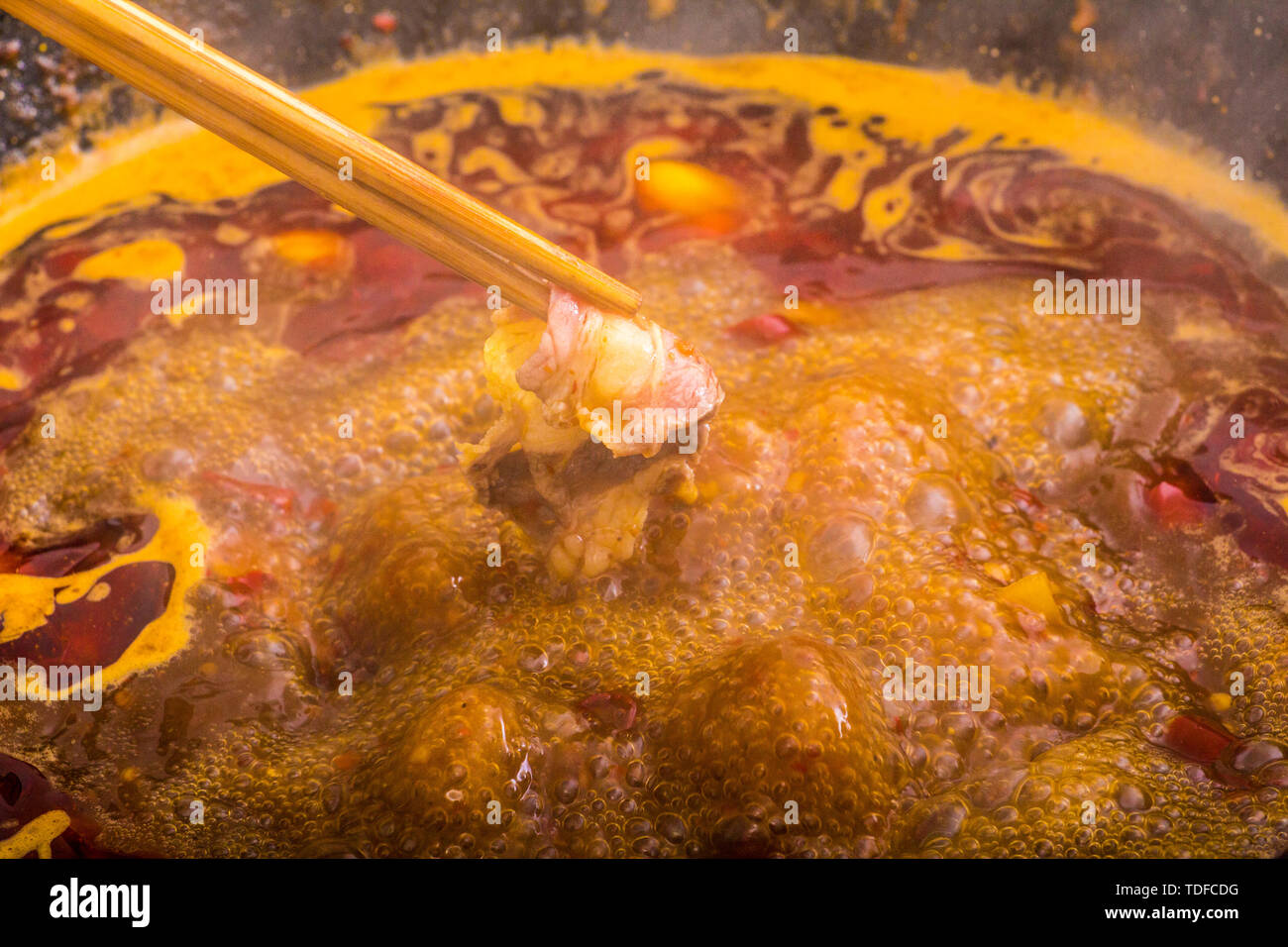 Brush hot pot hires stock photography and images Alamy