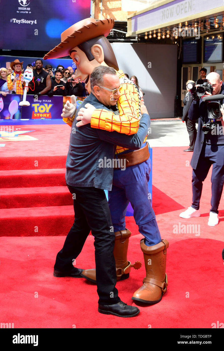 toy story 4 red carpet premiere