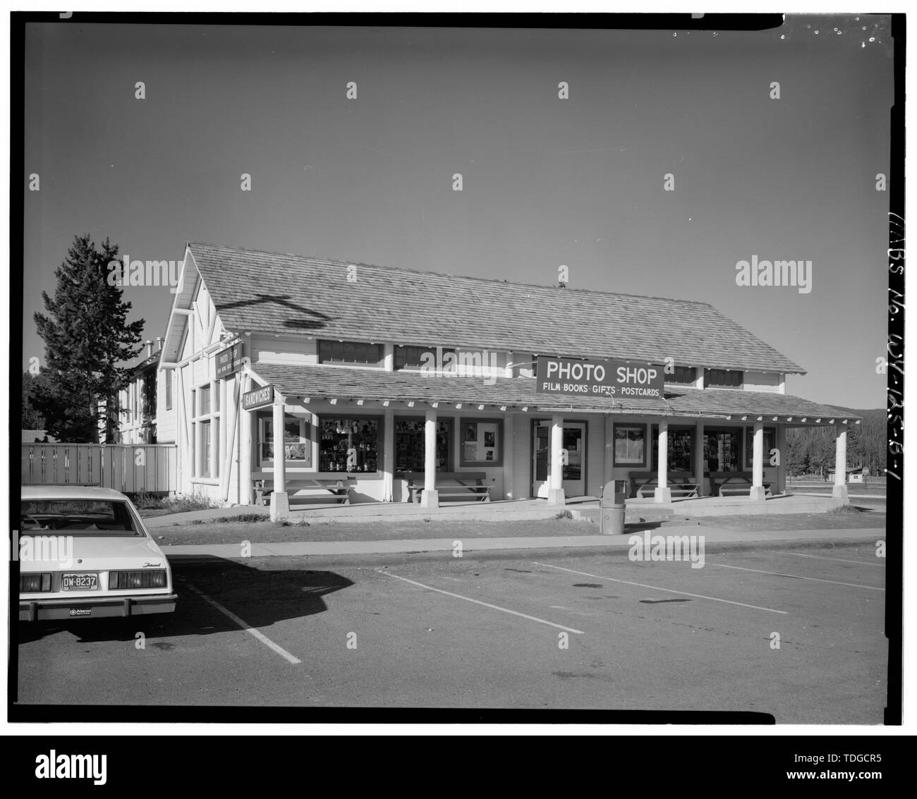 NORTH SIDE, VIEW SOUTHWEST - Upper Hamilton's General Store, Hamilton's ...
