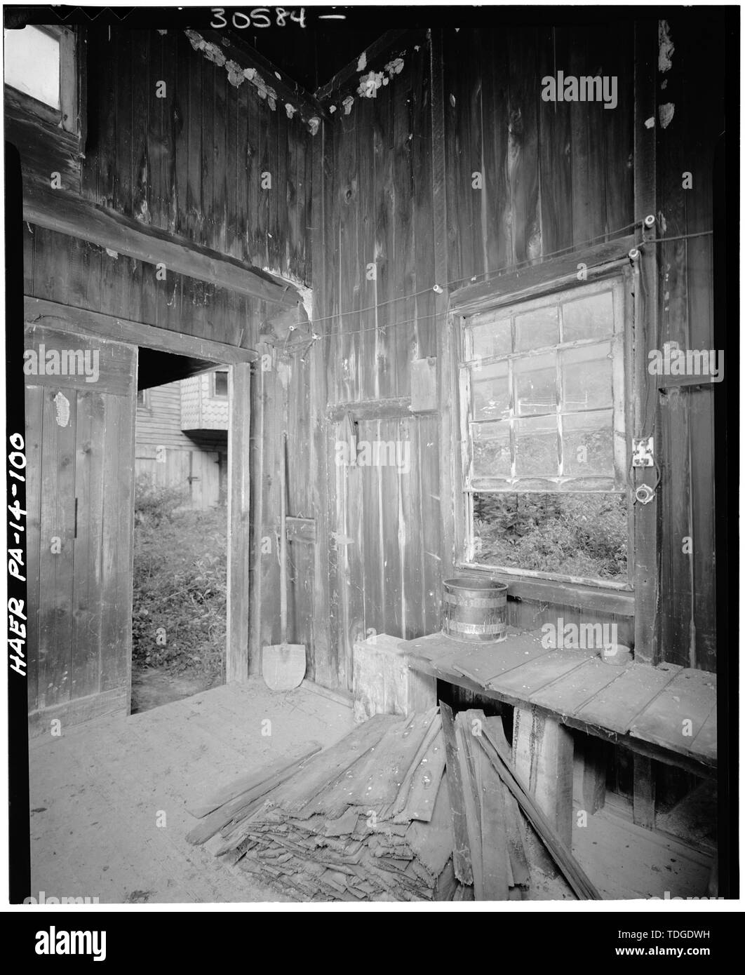 NORTHEAST CORNER OF BOILER ROOM SHOING ENTRANCE. - Gruber Wagon Works, Pennsylvania Route 183 and State Hill Road at Red Bridge Park, Bernville, Berks County, PA Stock Photo