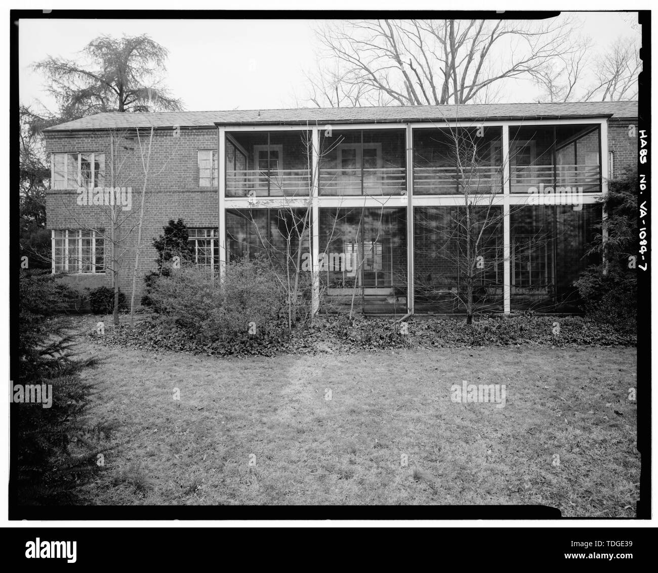 NORTHEAST ELEVATION AND SLEEPING PORCH - Mr. and Mrs. Charles Collier House, 6080 Leesburg Pike, Falls Church, Falls Church, VA; Howe, George Locke; Keily, Dan; Morris, Scott, transmitter Stock Photo