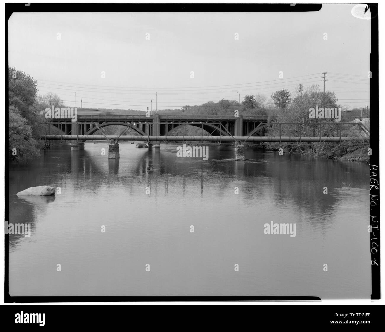 Northeast elevation. View to southwest. - Passaic River Bridge ...
