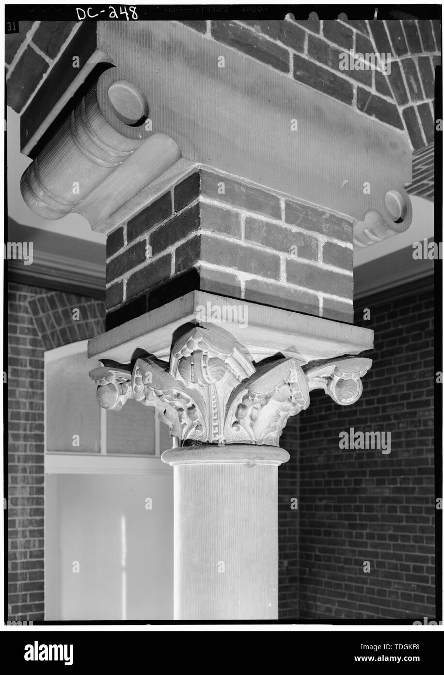 November 1969 COLUMN CAPITAL, WEST SIDE OF HALL OPPOSITE STAIR, THIRD FLOOR - Georgetown University, Healy Building, Thirty-seventh and O Streets, Northwest, Washington, District of Columbia, DC Stock Photo