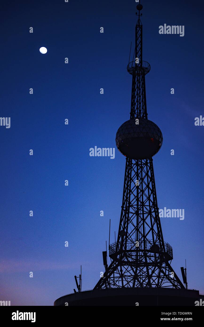 Tv tower silhouette hi-res stock photography and images - Alamy