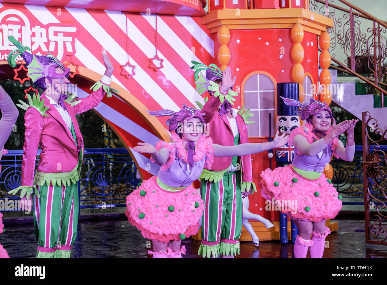 Shanghai Haichang Ocean Park Christmas performance Stock Photo Alamy