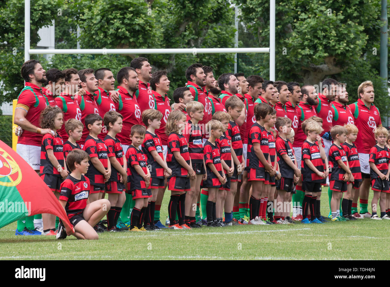 Hessen, Germany. 15th June, 2019. Rugby: EM, Relegation, Germany - Portugal. The national team of Portugal during the national anthem. Credit: dpa picture alliance/Alamy Live News Stock Photo