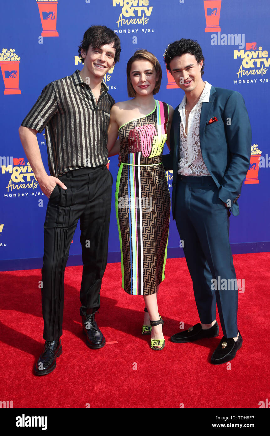 SANTA MONICA, CA - JUNE15: Ross Lynch, Kiernan Shipka, Gavin
