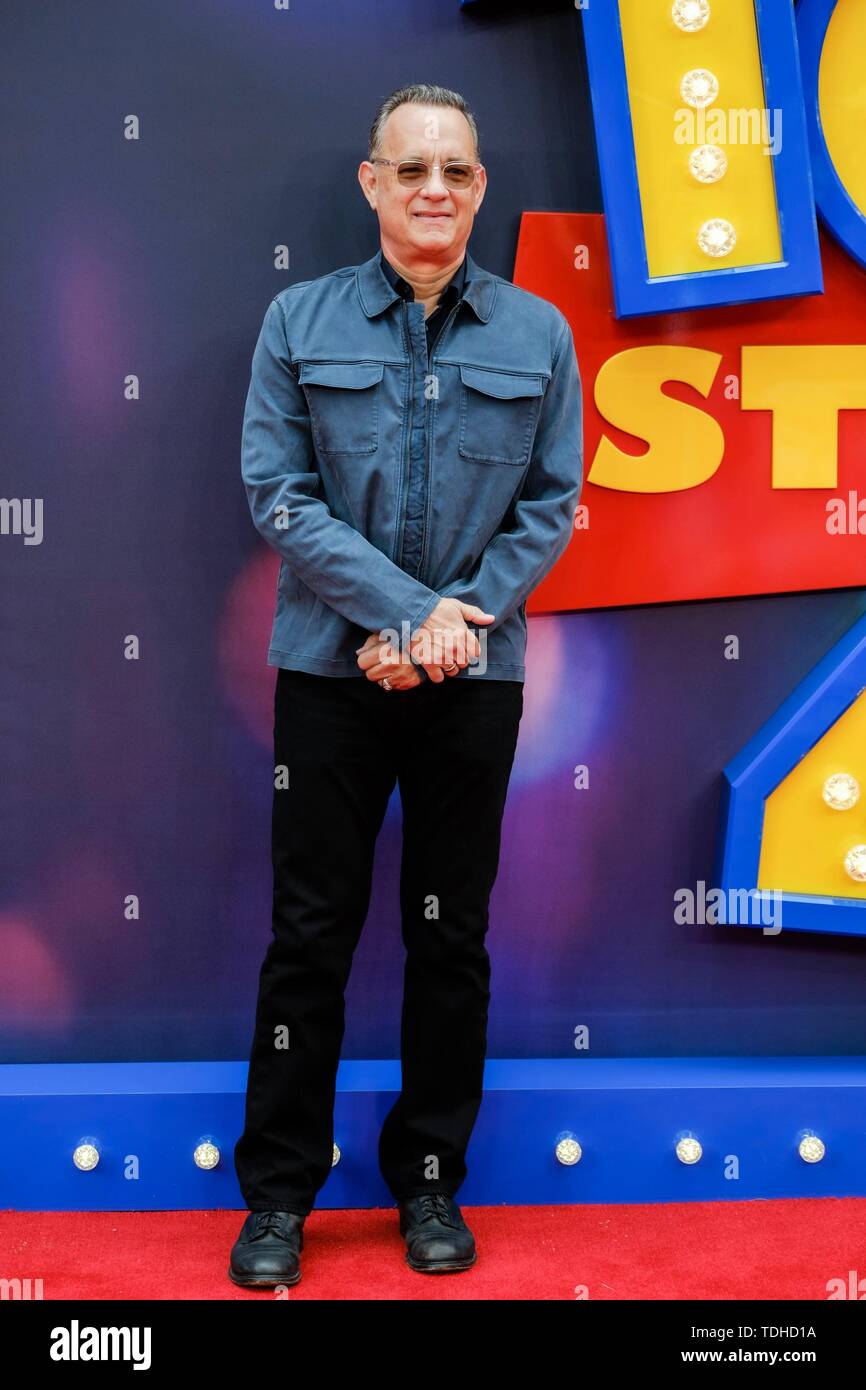 London, UK. 16th June 2019. Tom Hanks poses on the red carpet for the European premiere of Toy Story 4 held at the Odeon Luxe, Leicester Square, London on Sunday, Jun. 16, 2019 . Credit: Julie Edwards/Alamy Live News Stock Photo