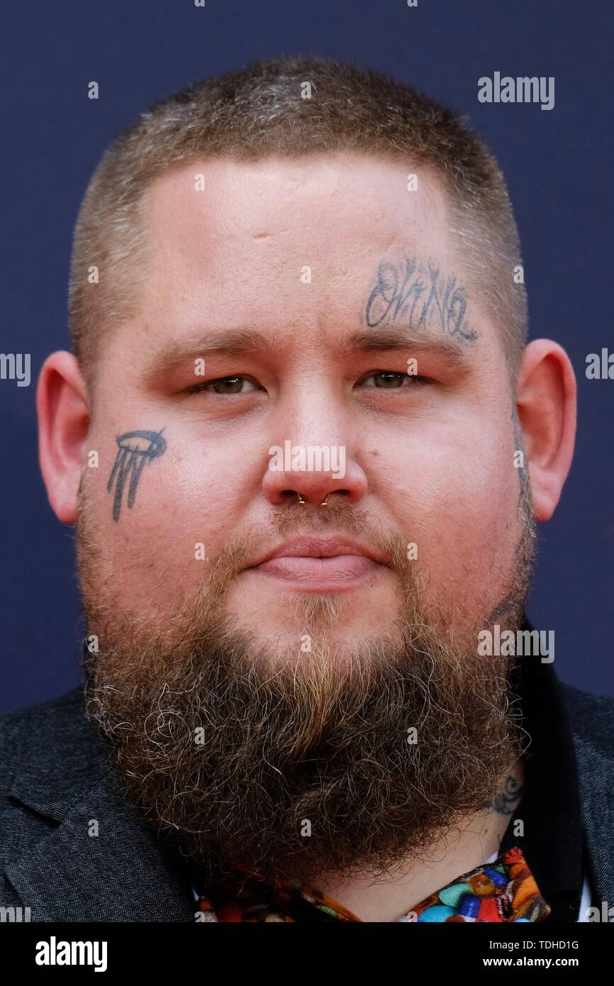 London, UK. 16th June 2019. Rag n Bone Man aka Rory Graham poses on the red carpet for the European premiere of Toy Story 4 held at the Odeon Luxe, Leicester Square, London on Sunday, Jun. 16, 2019 . Credit: Julie Edwards/Alamy Live News Stock Photo